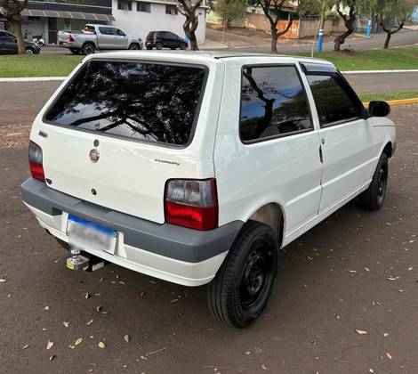 FIAT UNO 1.0 MPI MILLE FIRE ECONOMY 8V FLEX 2P MANUAL FIAT UNO 1.0 MPI MILLE FIRE ECONOMY 8V FLEX 2P MANUAL